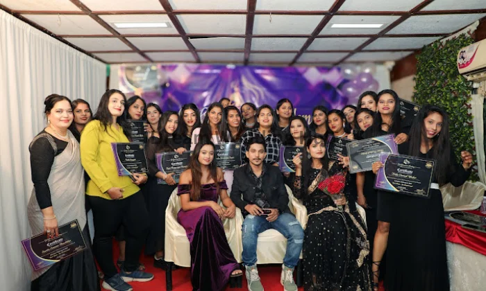 Get Glamorous Academy